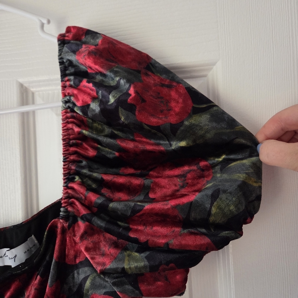 Petal and Pup Velvet Mini Dress M NWT Anders Black Red $99 Valentin'es Cocktail - Picture 8 of 9